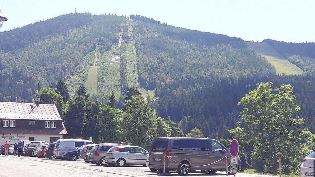 Apartman Karolina Harrachov Exteriör bild